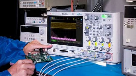 DSOX-2000X | Oscilloscopes Keysight série X 2000 / 2 ou 4 voies, 70 à 200 MHz, 8 bits, écran 8.5''