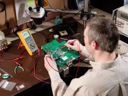 FL287/EUR | Multimètre portable graphique, TRMS AC+DC, 50 000 points, fonctions enregistreur, FLUKE-287