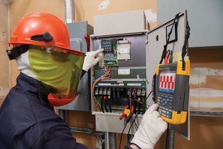 Vidéo de présentation des analyseurs d´entraînement moteur Fluke série MDA-500