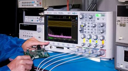 DSOX-2000X | Oscilloscopes Keysight série X 2000 / 2 ou 4 voies, 70 à 200 MHz, 8 bits, écran 8.5''