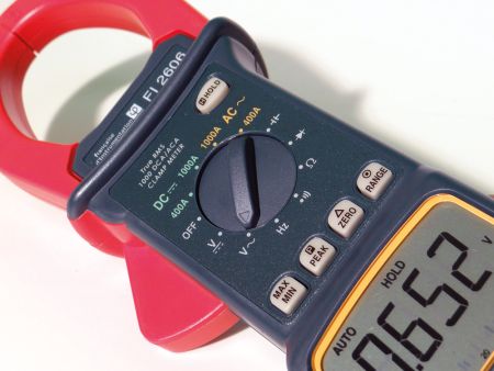 FI2606 | Pince multimètre 1 000 A 