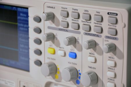 Oscilloscopes numériques - FI 33000U