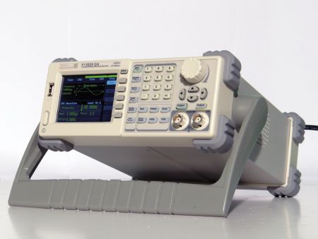FI5550GA | Générateur de fonctions arbitraires 2 voies 50 MHz 