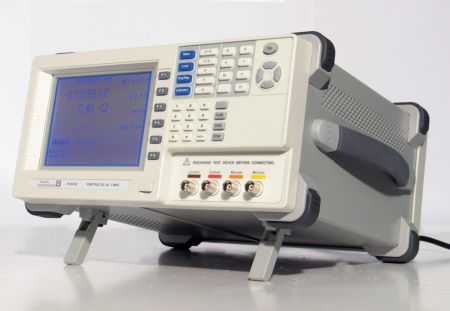 FI8101G | Pont de mesures RLC de table de précision 1 MHz 