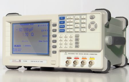 FI8105G | Pont de mesures RLC de table de précision 5 MHz 