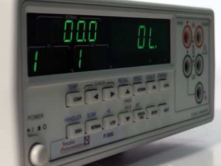 FI9082 | Micro-milliohmmètre de table 20 mΩ à 3 MΩ 