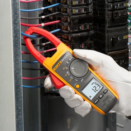 FL376 | Pince multimètre 2 500 A avec mesure du courant de démarrage et filtre passe-bas 