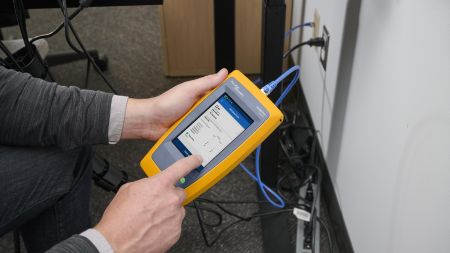 LIQ-DUO-1475-H6-EU | Testeur réseau Adapté pour (spécifications réseau (CAT)): CAT 4, CAT 5, CAT 5e, CAT 6, CAT 6A, WiFi6