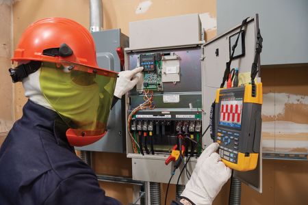 Vidéo de présentation des analyseurs d´entraînement moteur Fluke série MDA-500