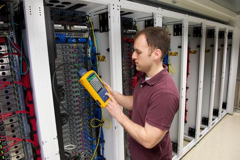 DSX2-5000 | Outil de certification de c&acirc;bles en cuivre RJ45, 1 GHz, jusqu'&agrave; CAT 7a, plateforme Versiv 2